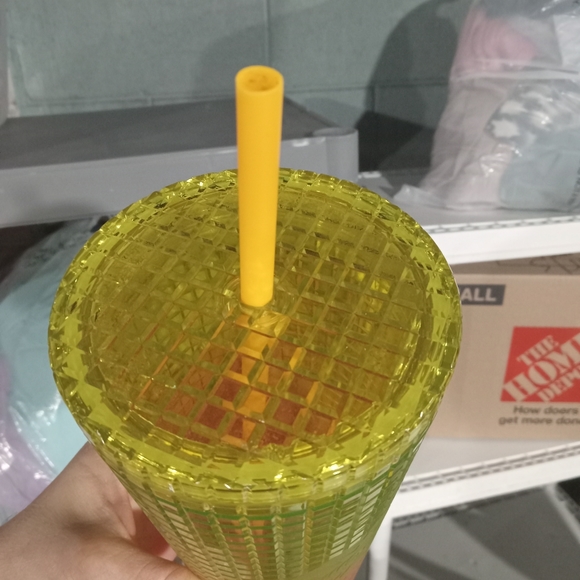 Starbucks cup 24oz - Picture 2 of 2